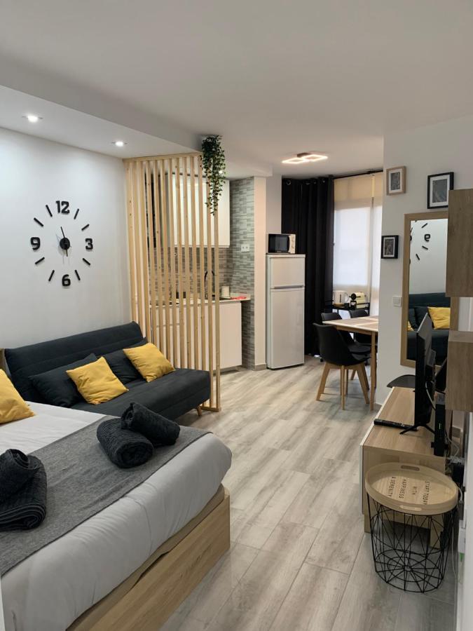 Precioso Estudio Frente Al Mar Con Piscina Benalmadena Exterior photo