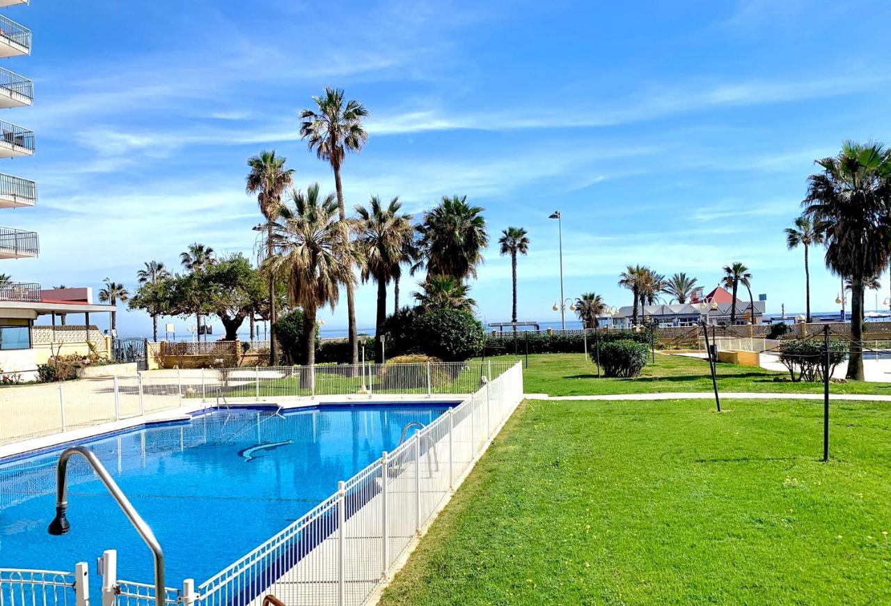 Precioso Estudio Frente Al Mar Con Piscina Benalmadena Exterior photo