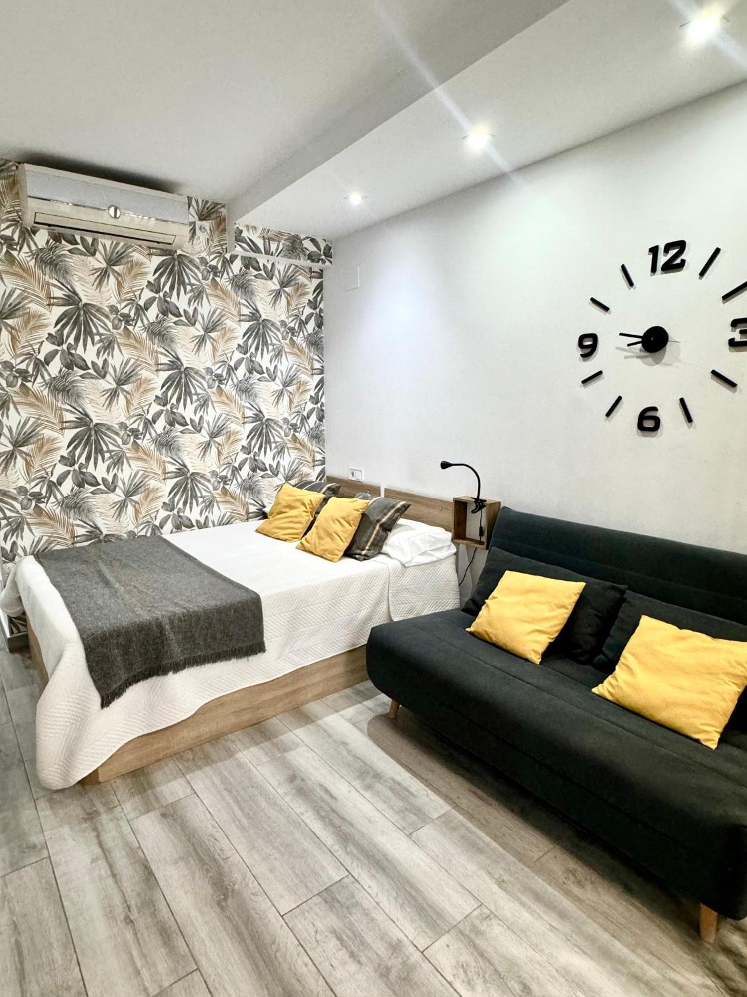 Precioso Estudio Frente Al Mar Con Piscina Benalmadena Exterior photo
